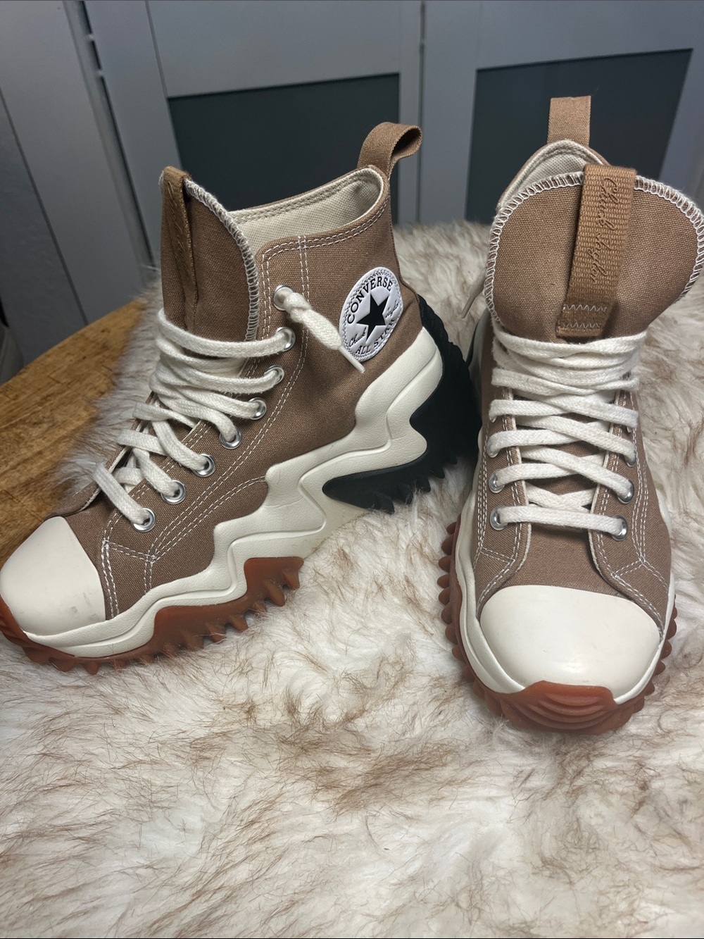 Converse Kids Brown/Tan High-Top Run Star Hike Sneakers